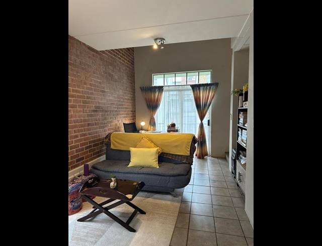 1 BEDROOM TOWNHOUSE FOR SALE IN HOUGHTON